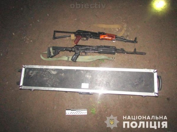 O parte dintre armele confiscate de la traficanții din Putila