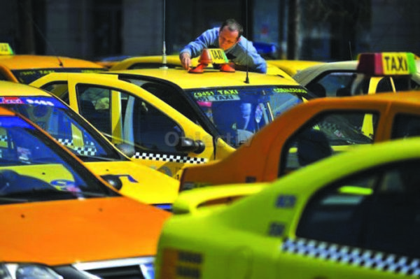 Primăria Suceava vrea să majoreze tariful pe kilometru la cursele cu taxiul thumbnail